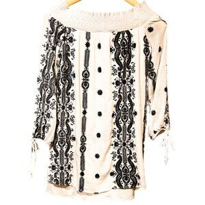 Gypsy Rose MSRP $65 Crisp White Black Embroided On Off Shoulder Peasant Top MED